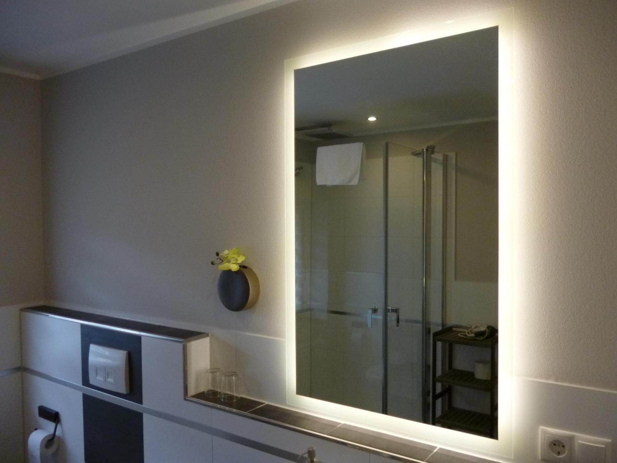 Hotel Garni Reis ทรัยส์-คาร์เดิน ภายนอก รูปภาพ