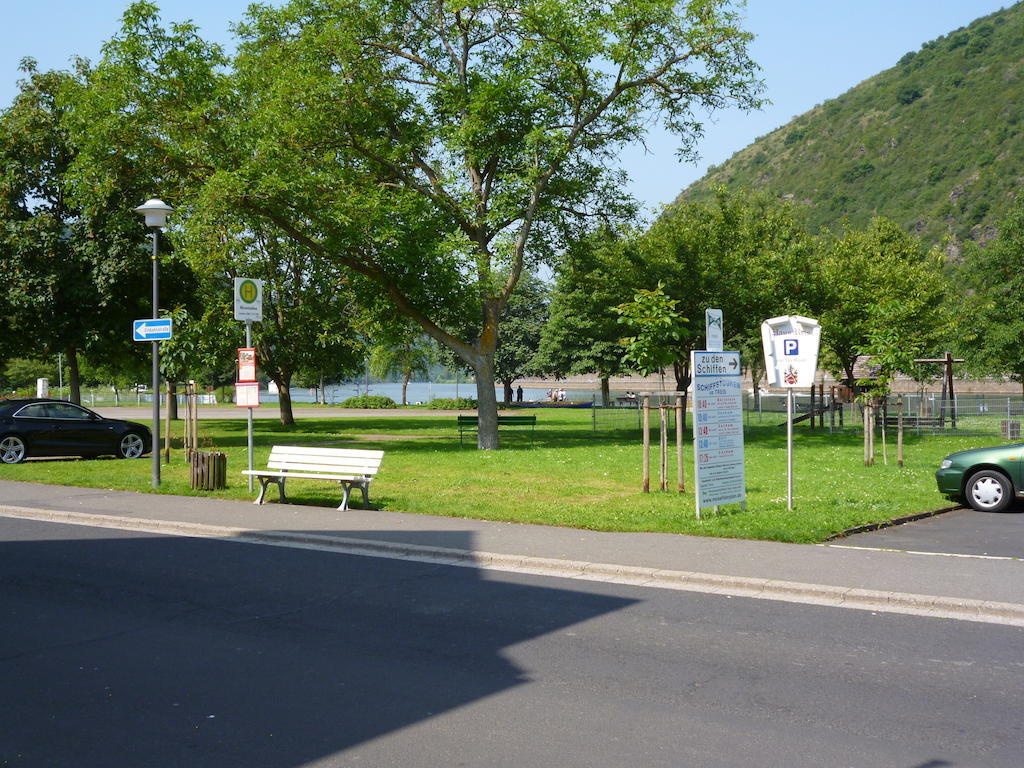 Hotel Garni Reis ทรัยส์-คาร์เดิน ภายนอก รูปภาพ